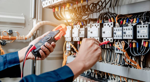 Best Affordable Emergency Electrician  in Winfield, IA